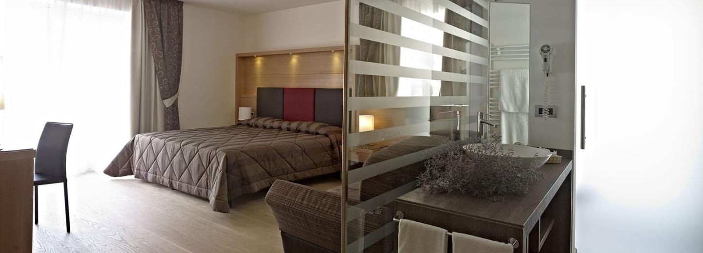 © Eurotours Junior Suite Corniola