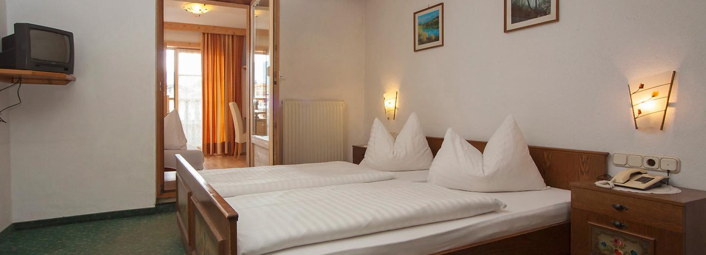 © Eurotours Zimmerbeispiel