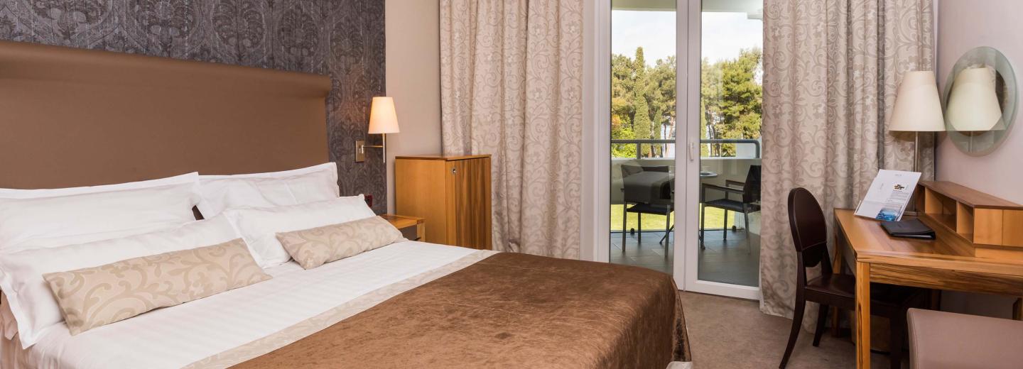© Eurotours Doppelzimmer Premium Balkon Meerseite