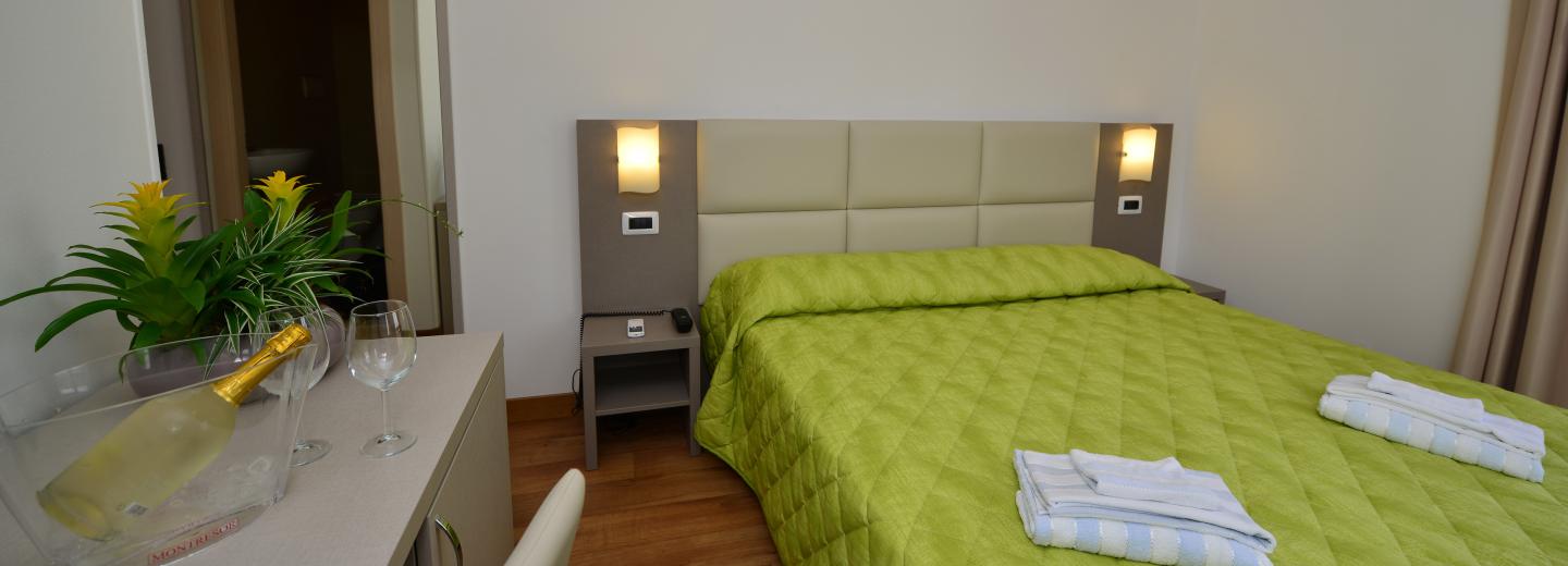 © Eurotours Zimmerbeispiel