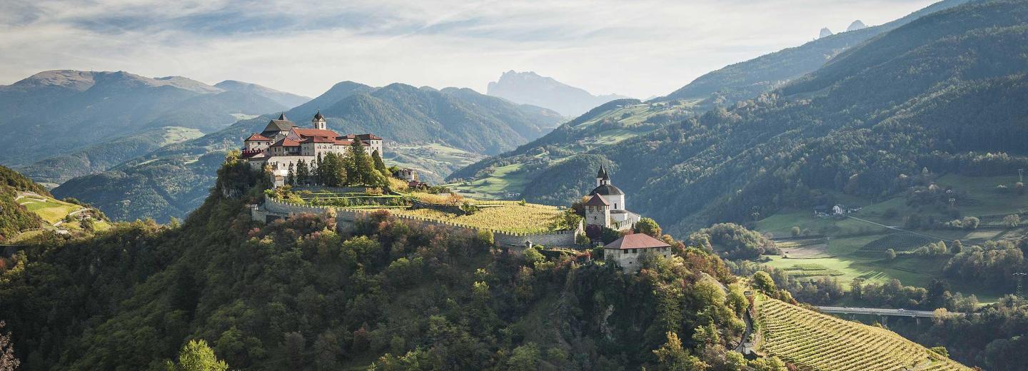 © Eurotours Berge die verzaubern - die Dolomiten