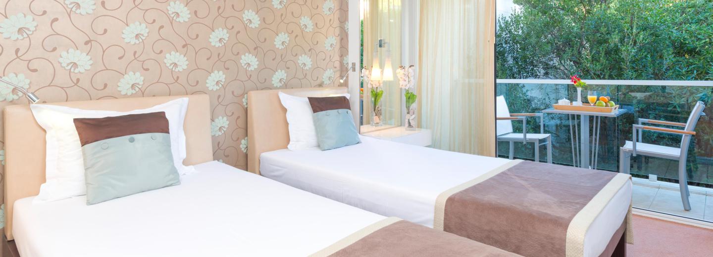 © Eurotours Doppelzimmer Standard Balkon