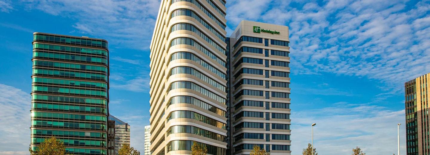© Eurotours Hotel Holiday Inn Express Amsterdam - Arena Towers