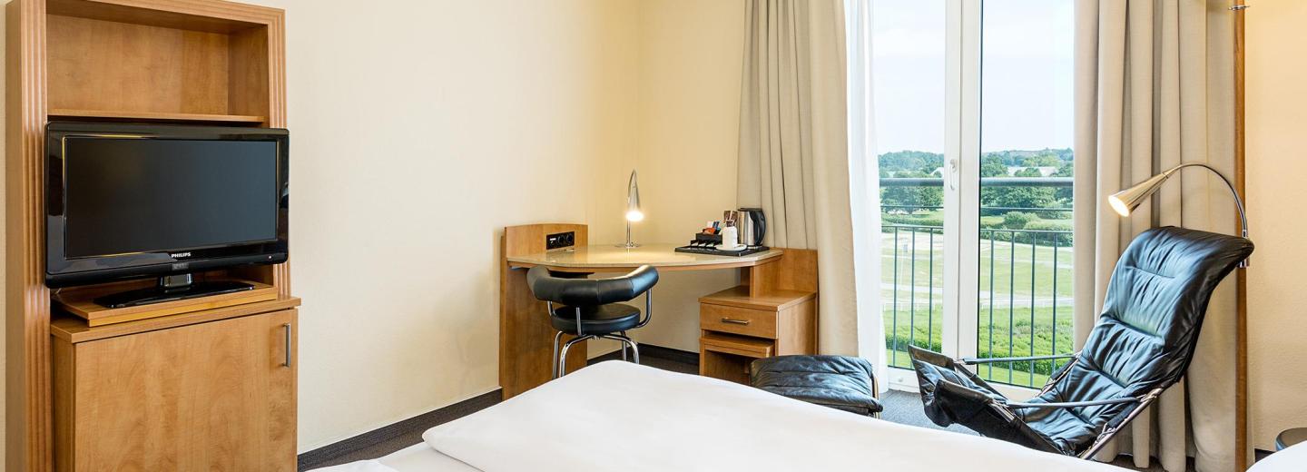 © Eurotours Doppelzimmer Standard "mit Aussicht"