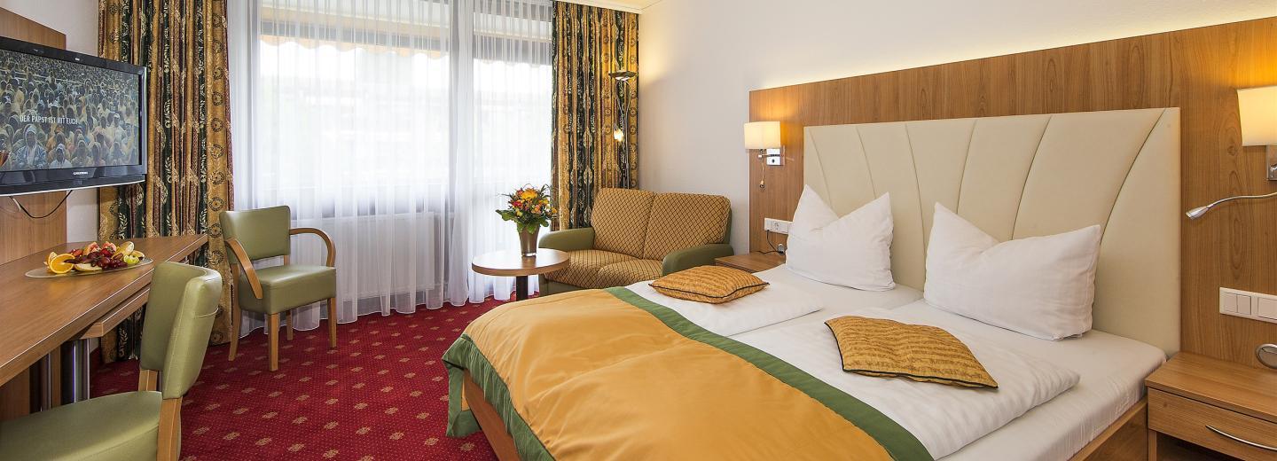 © Eurotours Doppelzimmer Standard mit Balkon