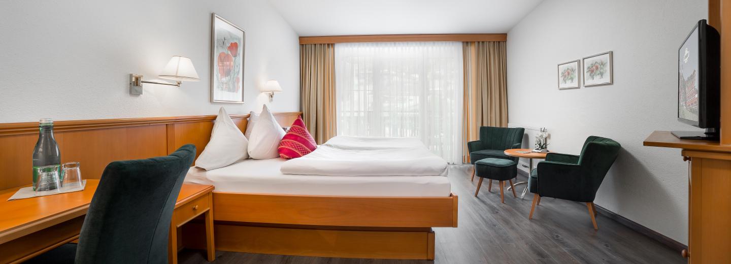 © Eurotours Vierbettzimmer Comfort Balkon "Panorama"