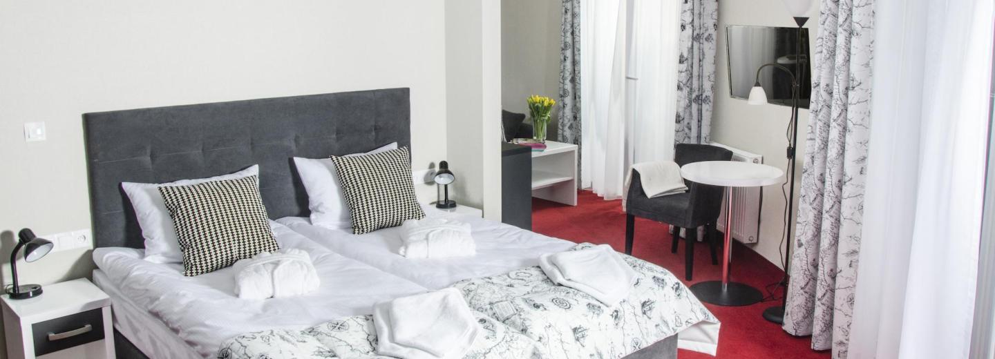 © Eurotours Doppelzimmer Standard Balkon