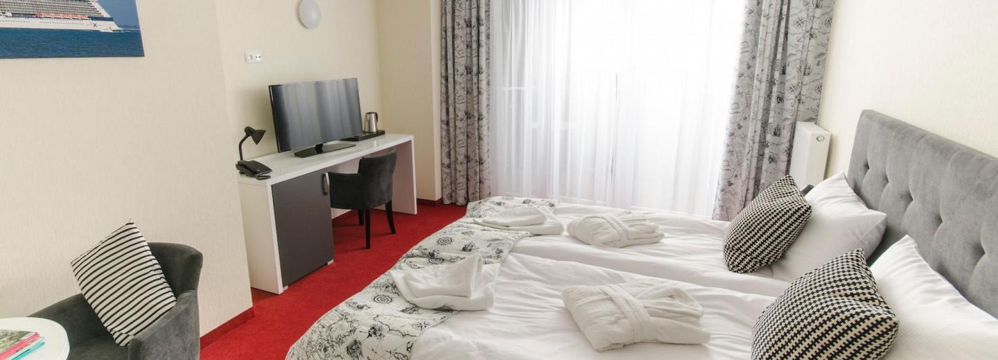 © Eurotours Doppelzimmer Standard Balkon