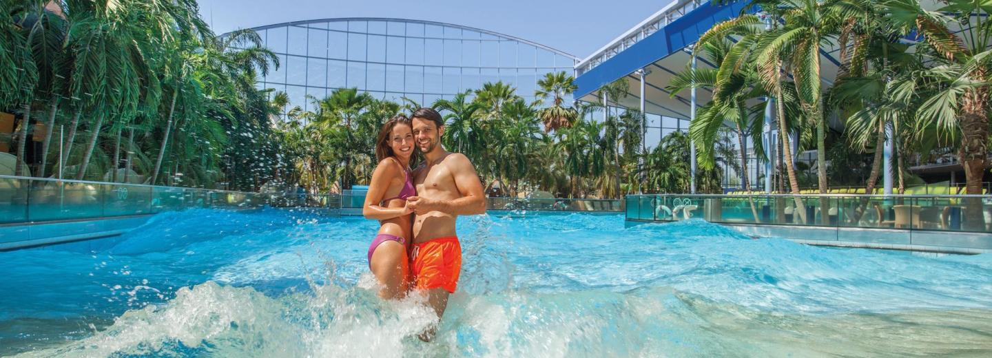 © THERME ERDING Wellenbad, THERME ERDING