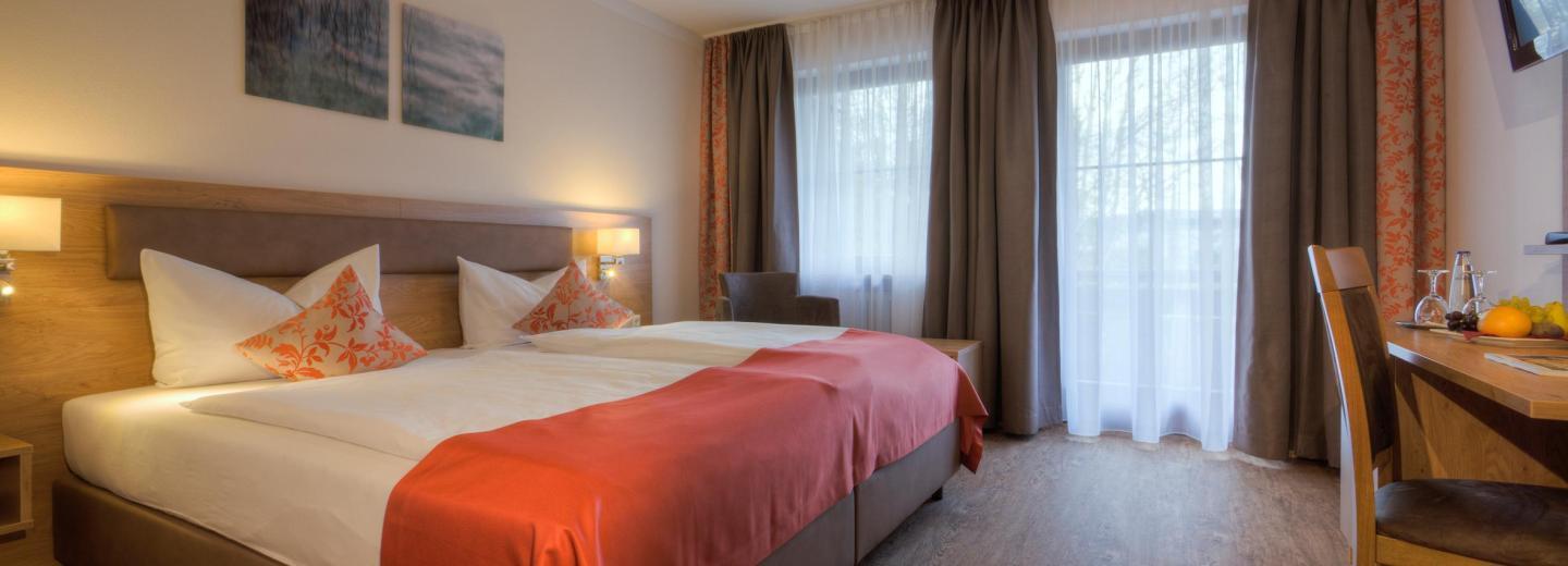 © Eurotours Doppelzimmer "Schloßsee"