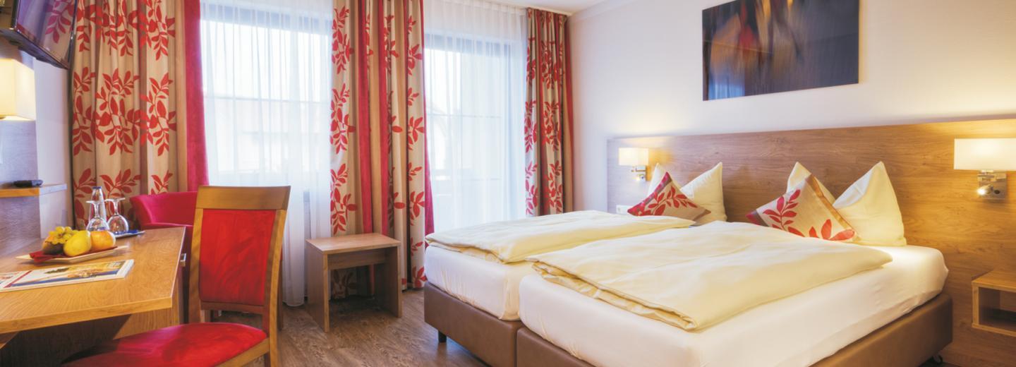 © Eurotours Doppelzimmer "Simssee"