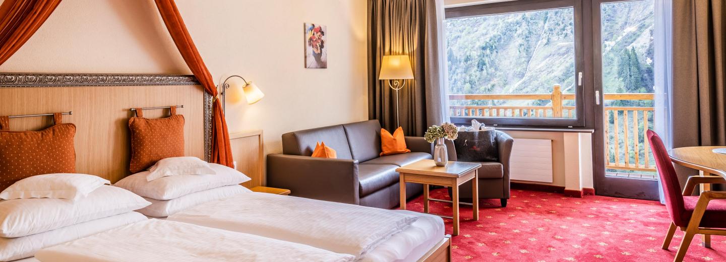 © Eurotours Doppelzimmer Comfort Balkon/Terrasse Bergblick "Sonnenhang"