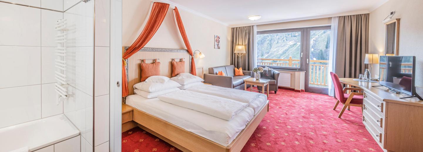© Eurotours Doppelzimmer Comfort Balkon/Terrasse Bergblick "Sonnenhang"