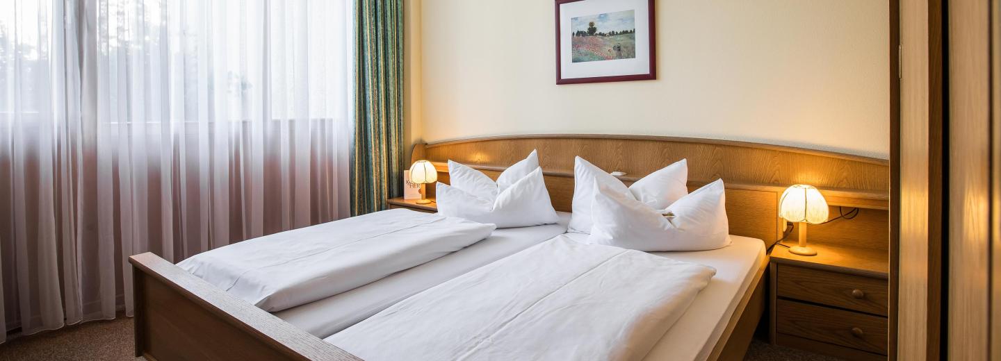 © Eurotours Doppelzimmer Comfort Balkon "Weinzierl"