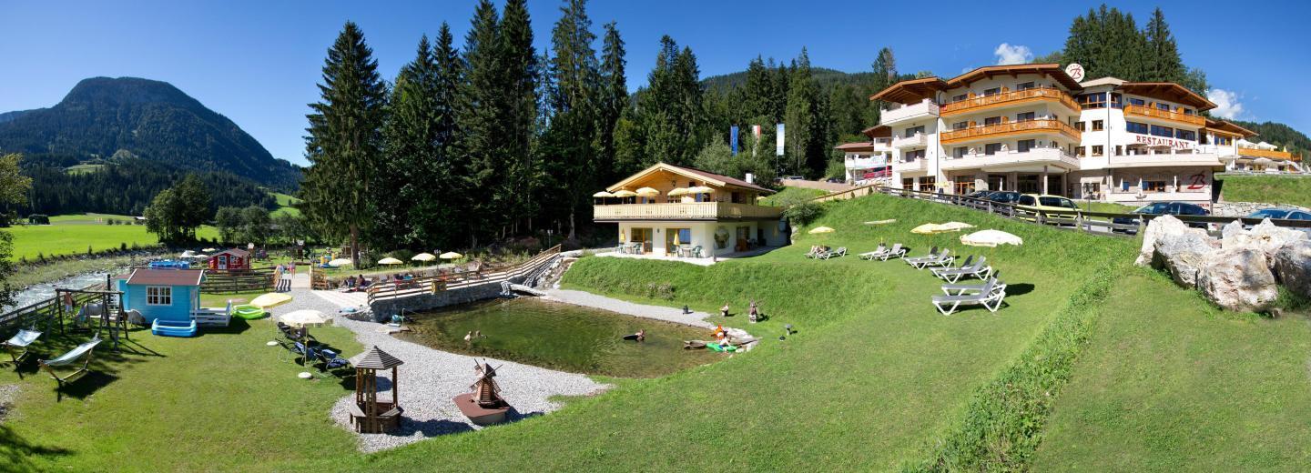 Hotel Berghof in Tirol auf Just away