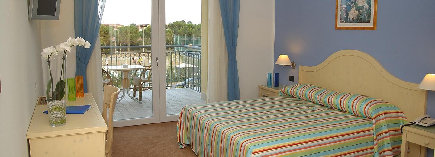© Eurotours Doppelzimmer Standard Balkon