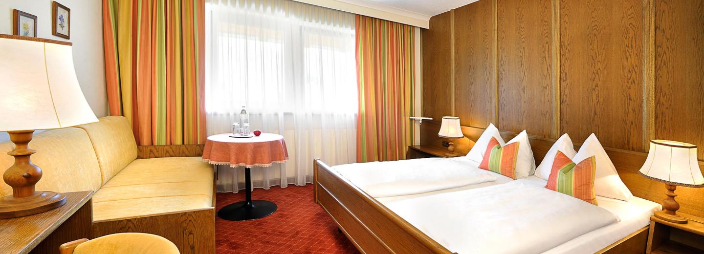 © Eurotours Doppelzimmer Standard