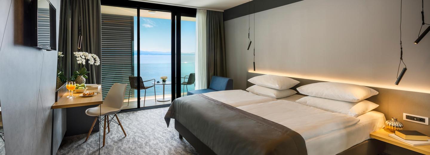 © Eurotours Doppelzimmer Superior Balkon Meerblick