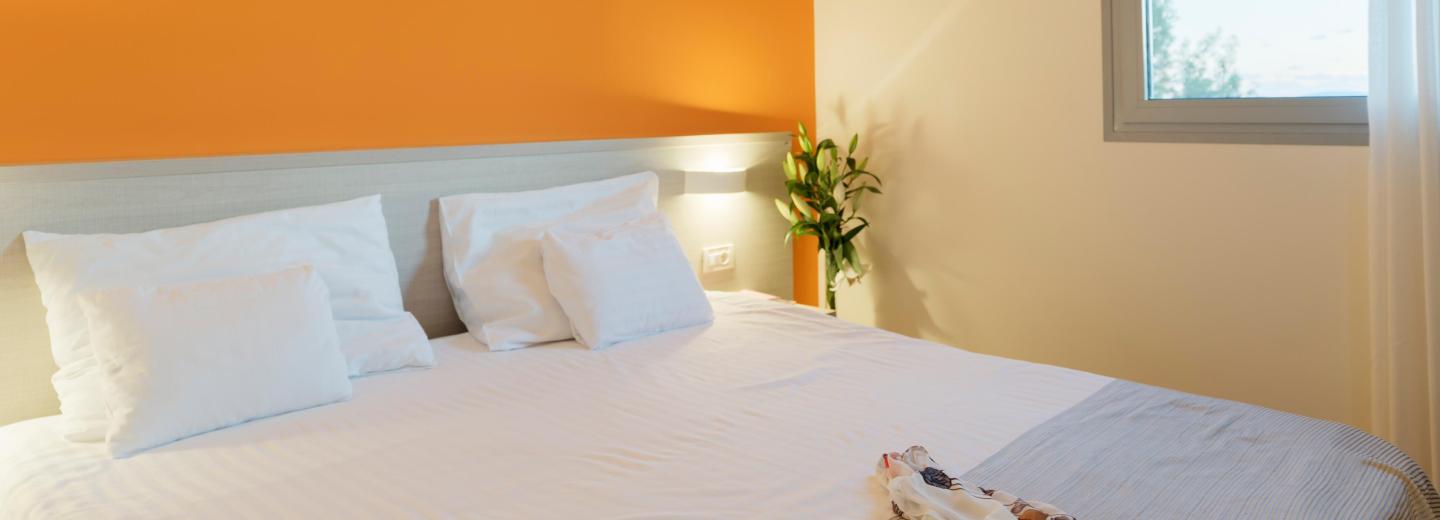 © Eurotours Doppelzimmer Superior Balkon Parkseite "Hotel Kana"