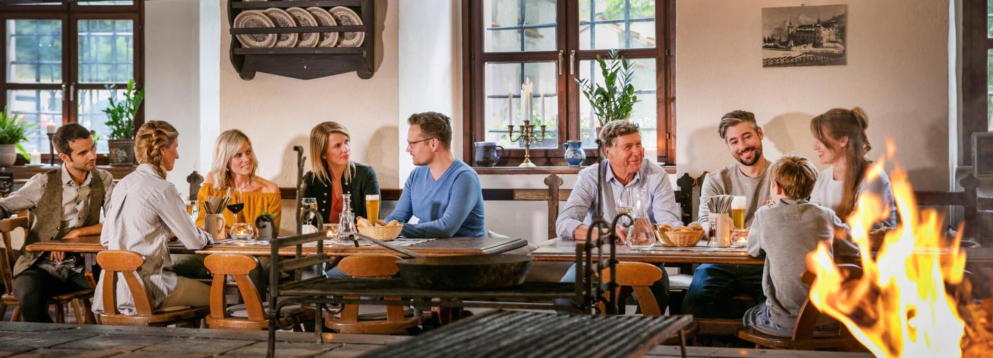 © Eurotours Admont: Übernachte im Schloss