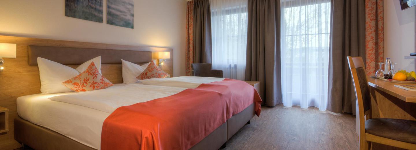 © Eurotours Doppelzimmer "Schloßsee"