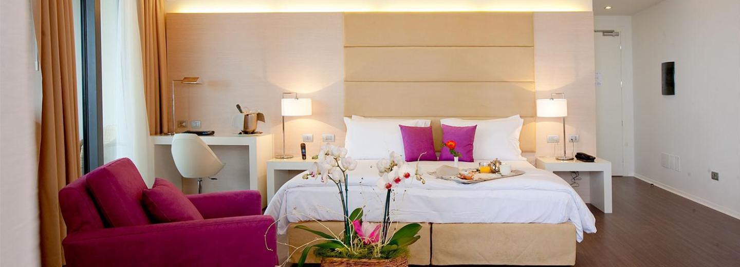 © Eurotours Doppelzimmer Standard Balkon