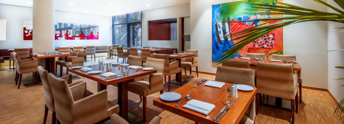 © Eurotours Hotel NH Prague City