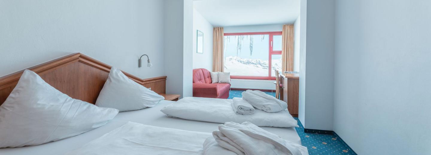 © Eurotours Dreibettzimmer "Panorama Fenster"
