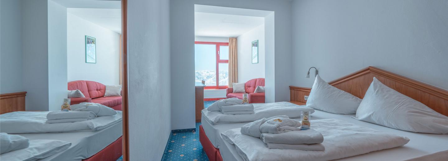 © Eurotours Dreibettzimmer "Panorama Fenster"