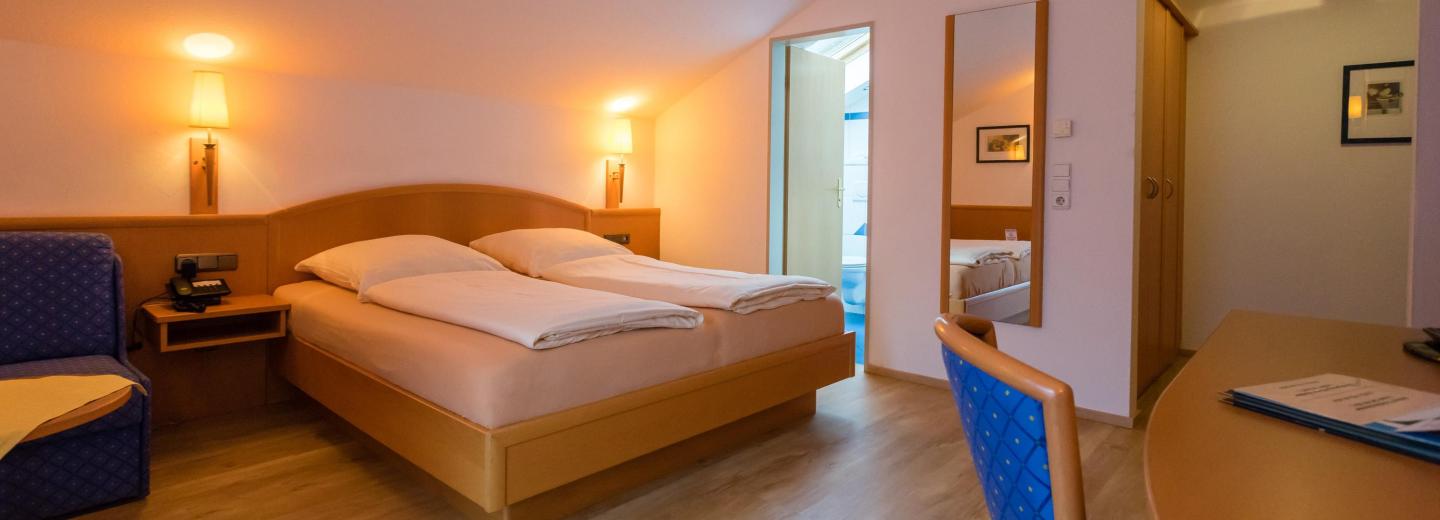 © Eurotours Doppelzimmer Standard Balkon