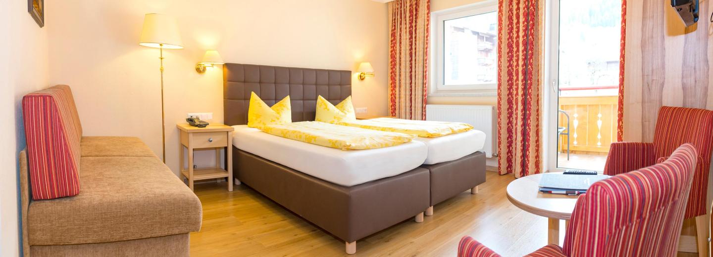 © Eurotours Doppelzimmer Deluxe Balkon