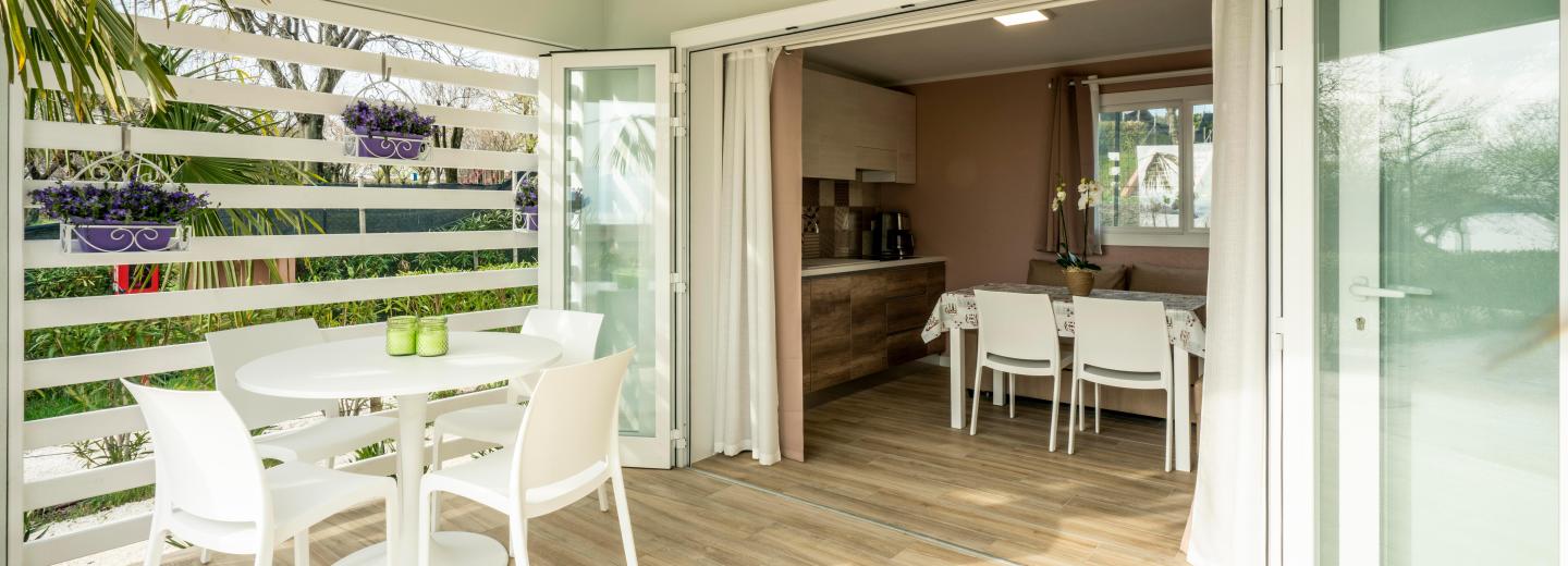 © Eurotours Mobile Home Terrasse "suite living deluxe"