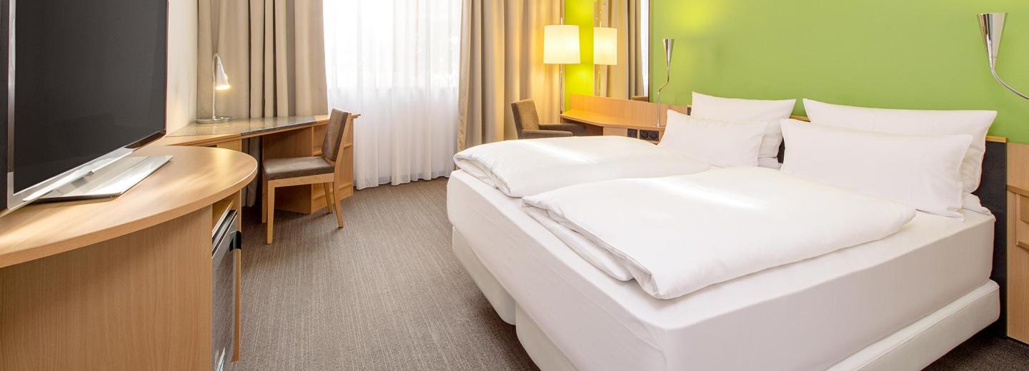 © Eurotours Doppelzimmer Standard