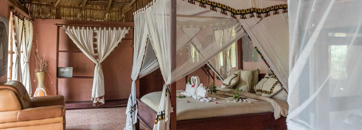© Eurotours Wohnbeispiel / Africa Safari Selous, Mtemere gate