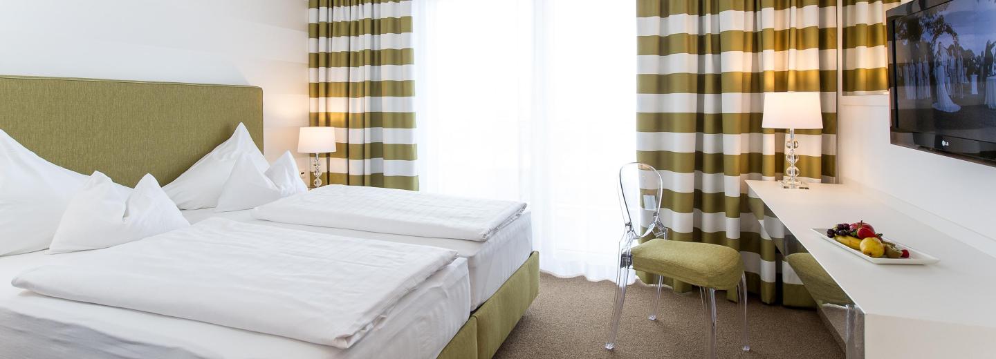 © Eurotours Doppelzimmer Comfort Balkon "Morgensonne"