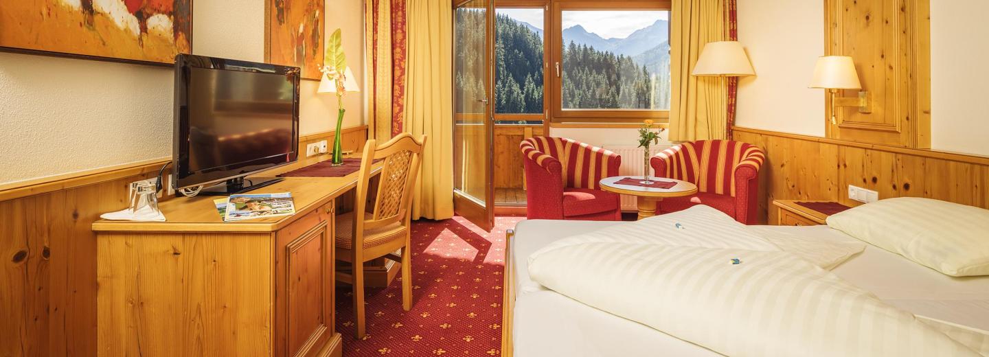 © Eurotours Zimmerbeispiel Familiensuite Comfort Balkon
