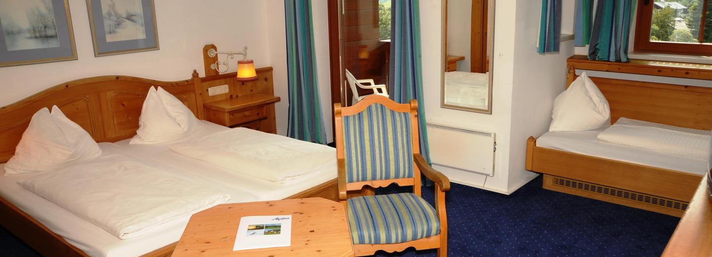 © Eurotours Doppelzimmer Balkon "Haus Schöneck oder Hochkönig"