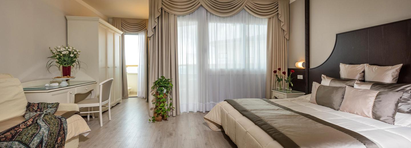 © Eurotours Junior Suite Classic Balkon