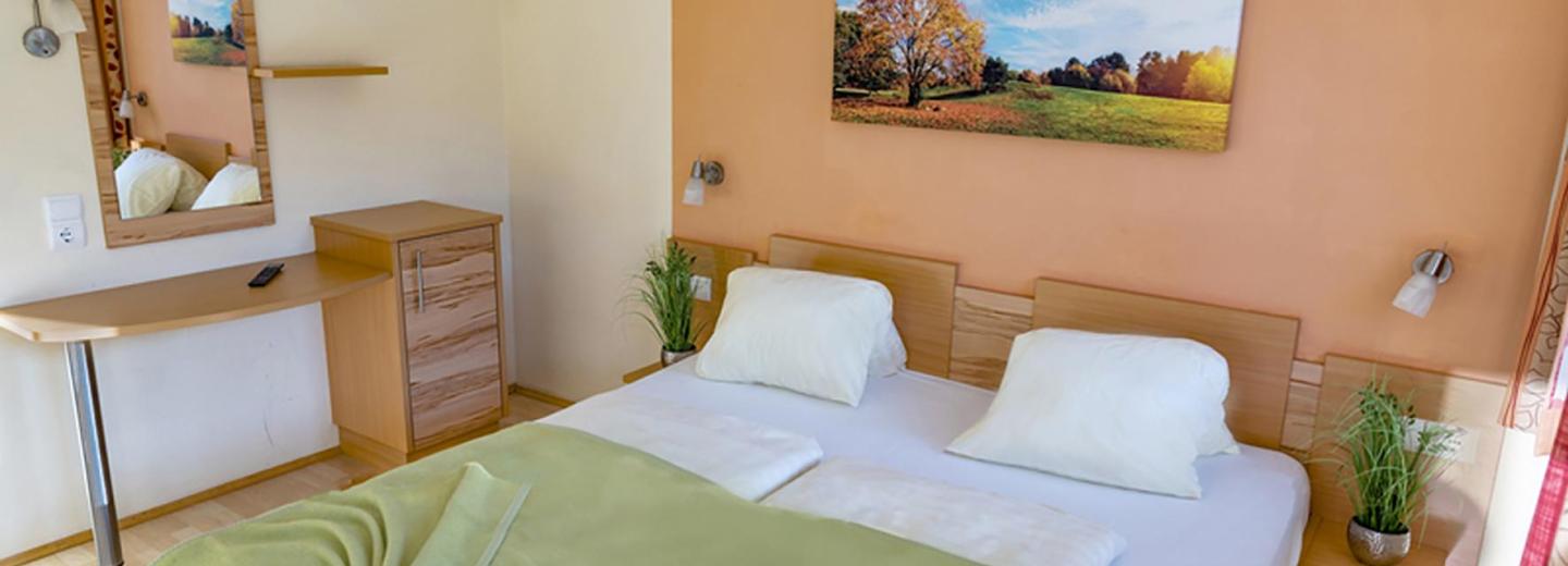 © Eurotours Beispiel Doppelzimmer Standard, Hotel Zur Post
