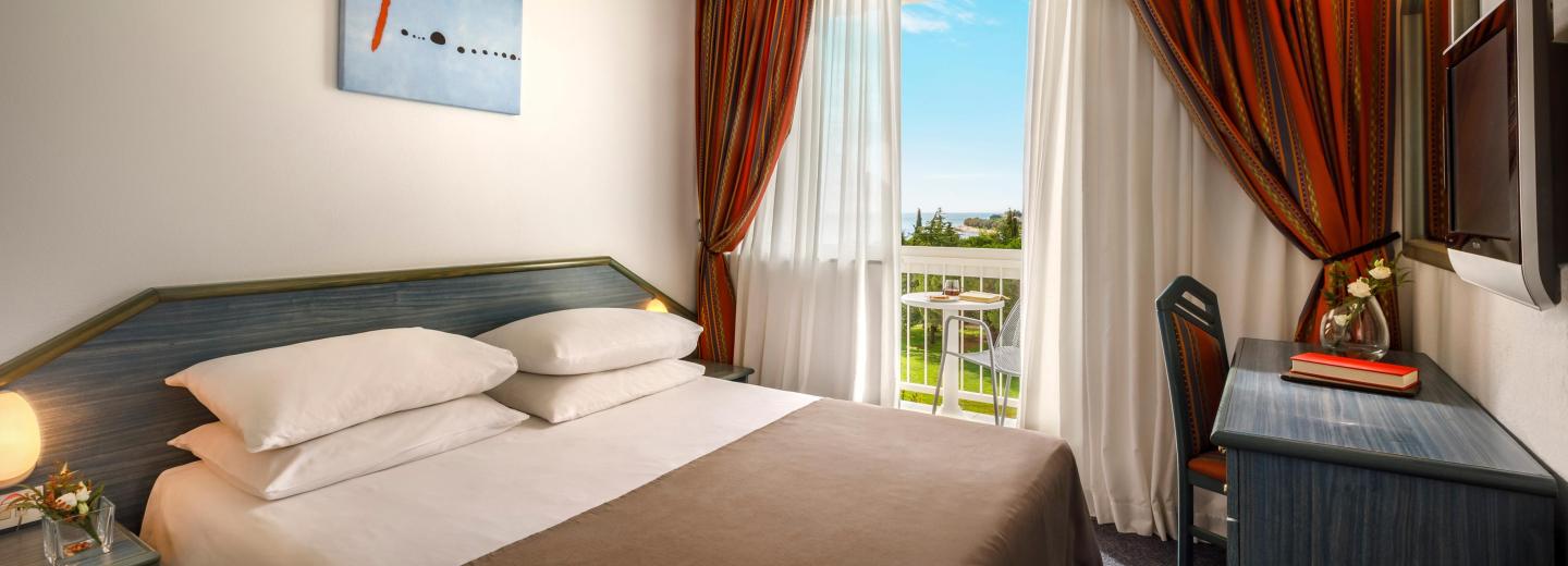 © Eurotours Doppelzimmer Standard