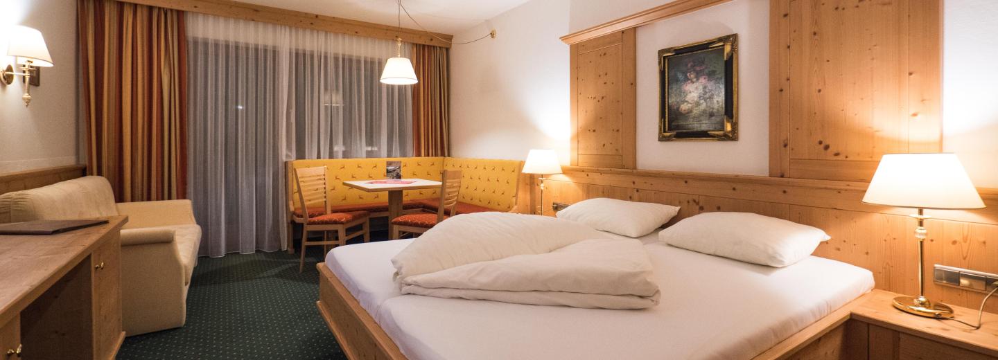 © Eurotours Dreibettzimmer Comfort Balkon