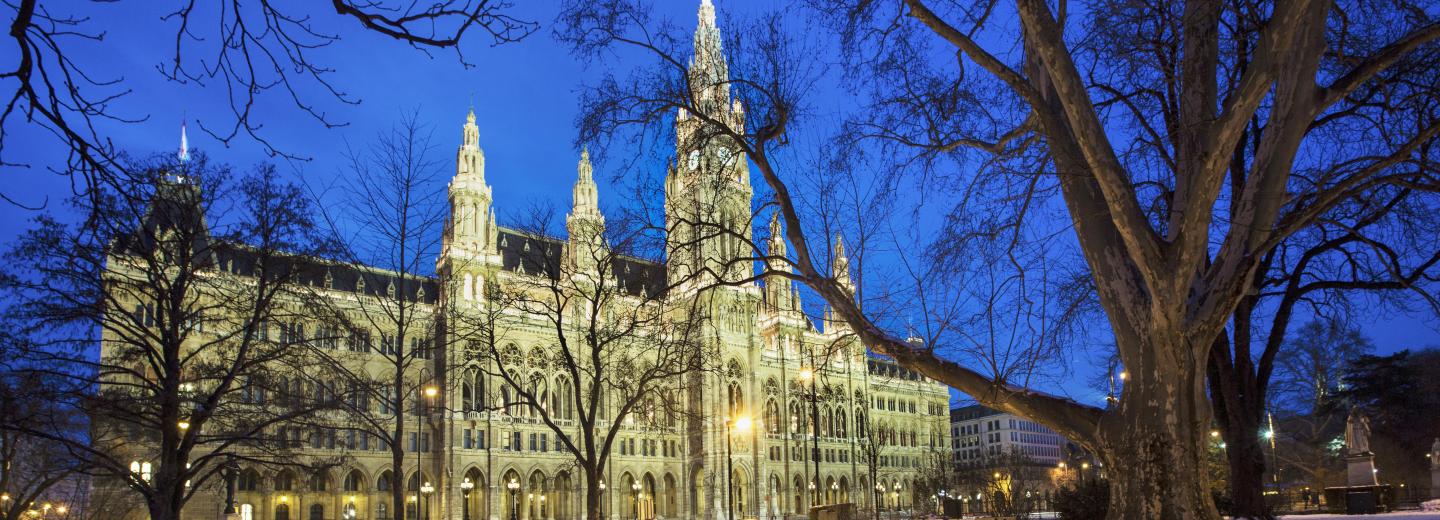 © Eurotours Wiener Rathaus