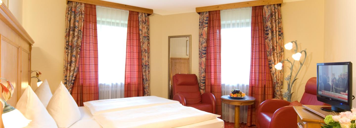© Eurotours Doppelzimmer Standard "Dachstein"