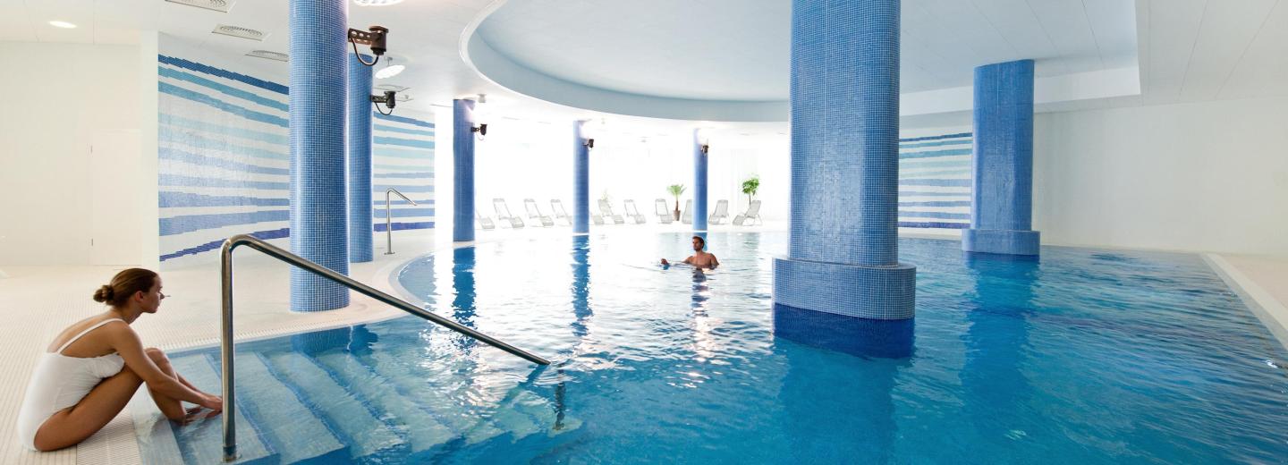 © Eurotours Hallenbad, Interferie Medical Spa