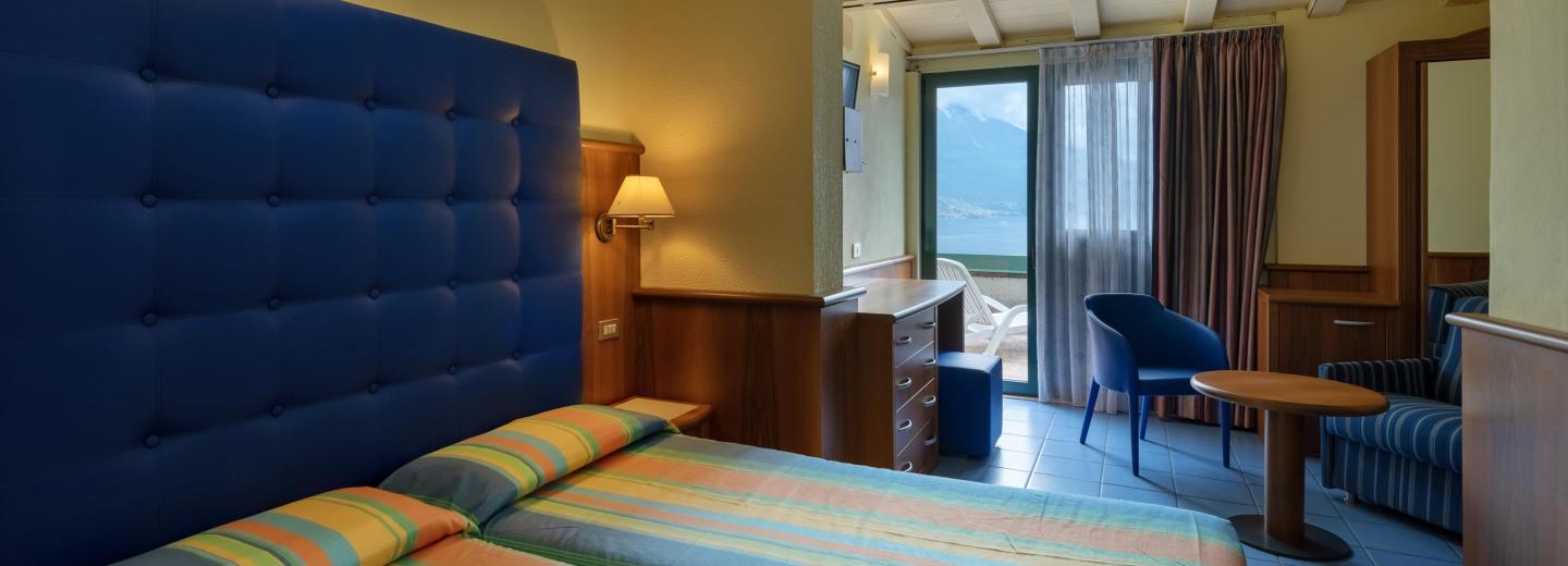 © Eurotours Beispiel Doppelzimmer Standard Balkon - Hotel La Limonaia