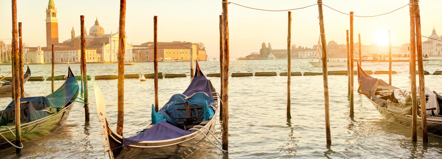 © Eurotours Mit der Gondel durch Venedig