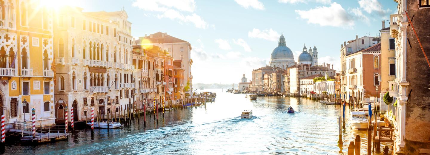 © Eurotours Mit der Gondel durch Venedig
