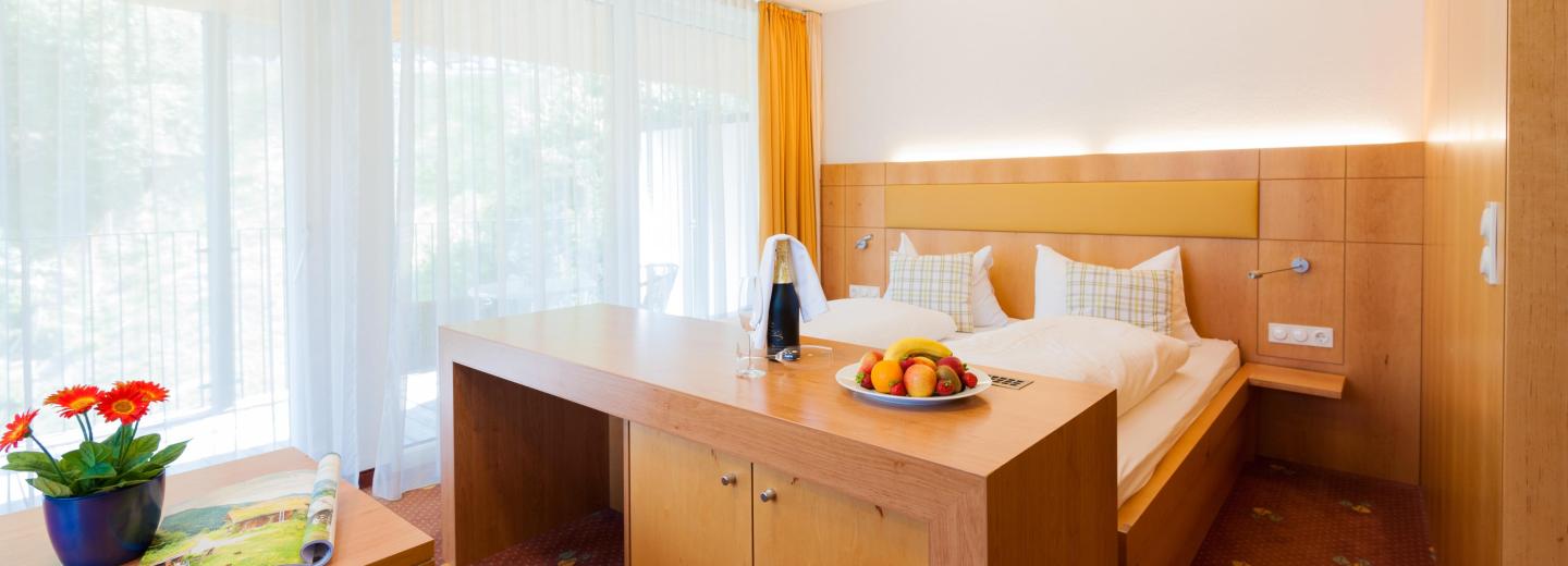 © Eurotours Beispiel, Doppelzimmer Superior Balkon, Der Waldhof