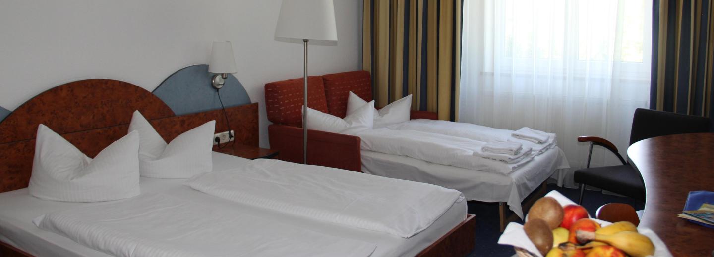 © Eurotours Beispiel, Familienzimmer für 4 Personen, The Taste Hotel Jettingen