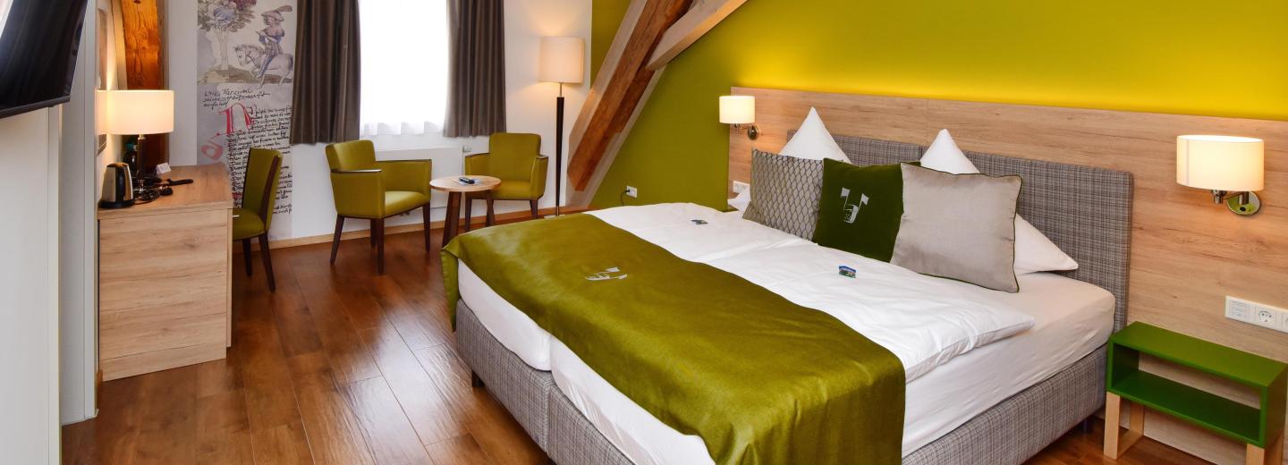 © Eurotours Doppelzimmer Comfort, Terrasse